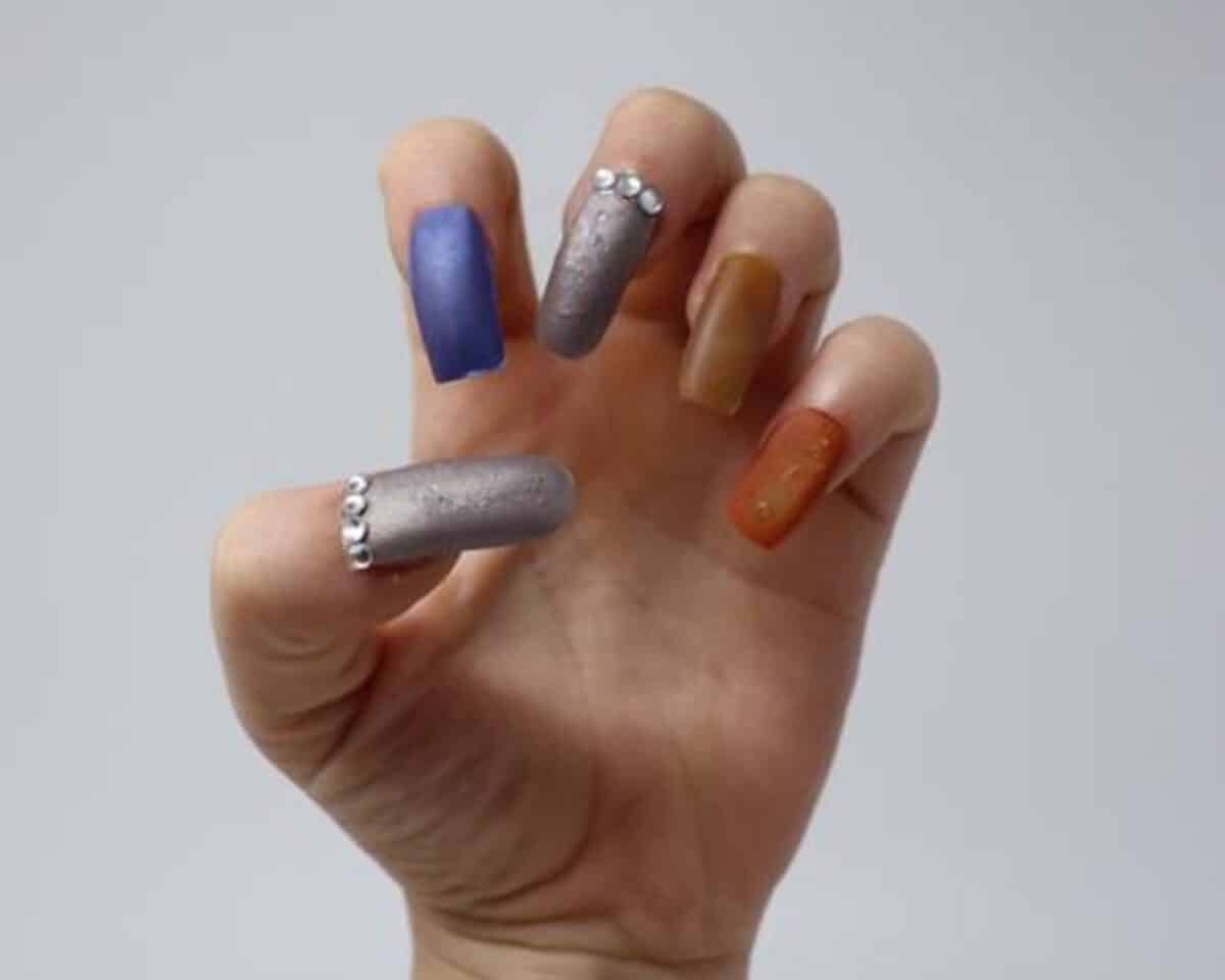 Bio-e-nails
